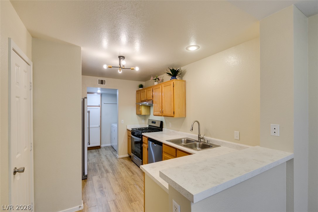 684 Harbor Mist Avenue Property Photo 25