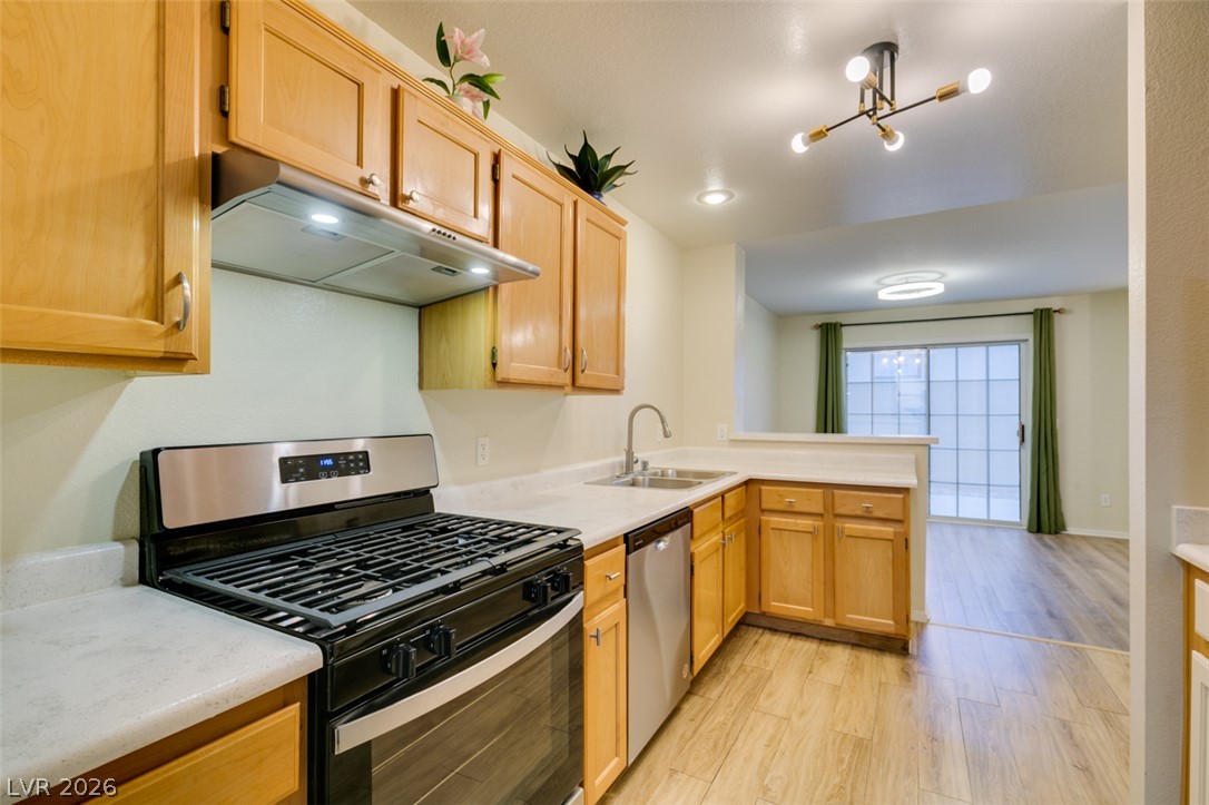 684 Harbor Mist Avenue Property Photo 27