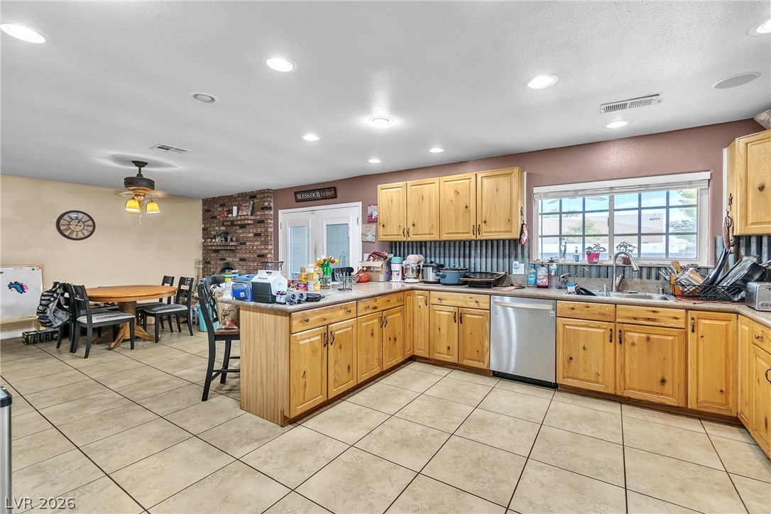 4041 Jory Trail Property Photo 20