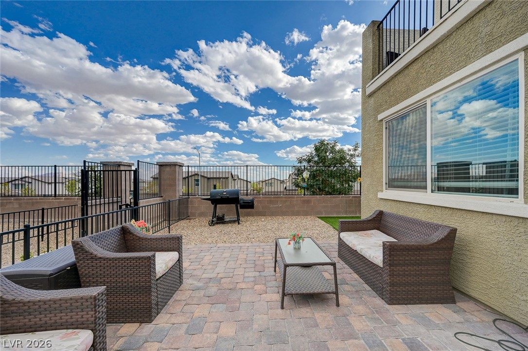 6804 Satin Silver Court Property Photo 2