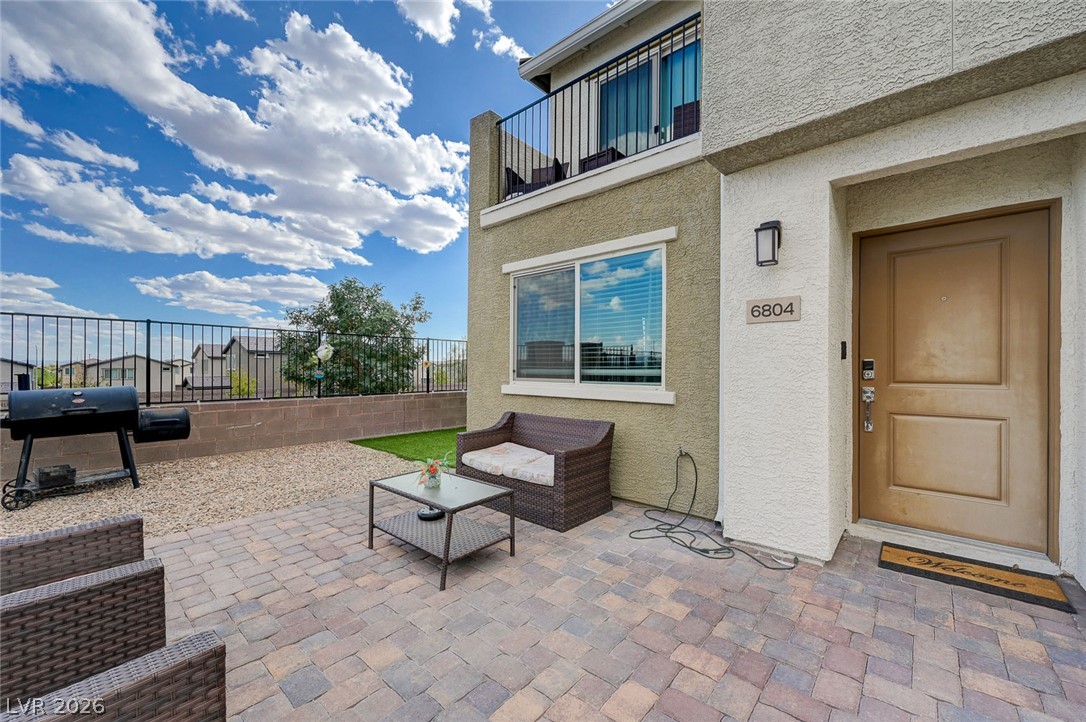6804 Satin Silver Court Property Photo 4