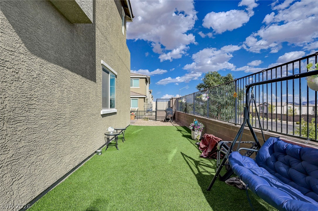 6804 Satin Silver Court Property Photo 8