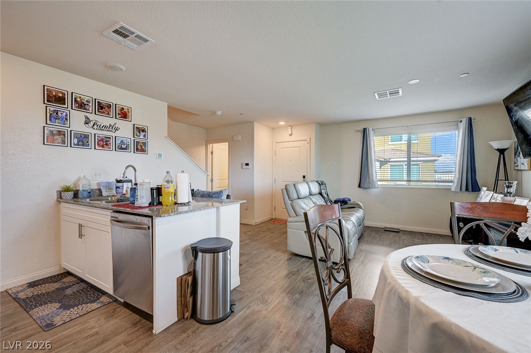 6804 Satin Silver Court Property Photo 15