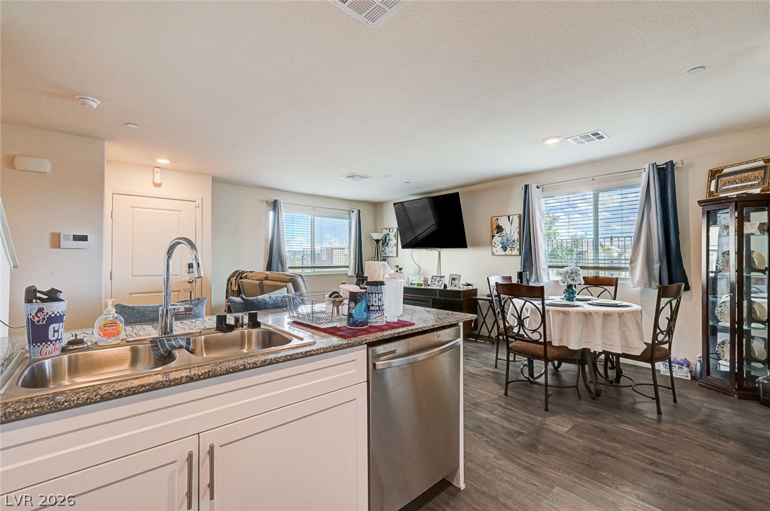 6804 Satin Silver Court Property Photo 18