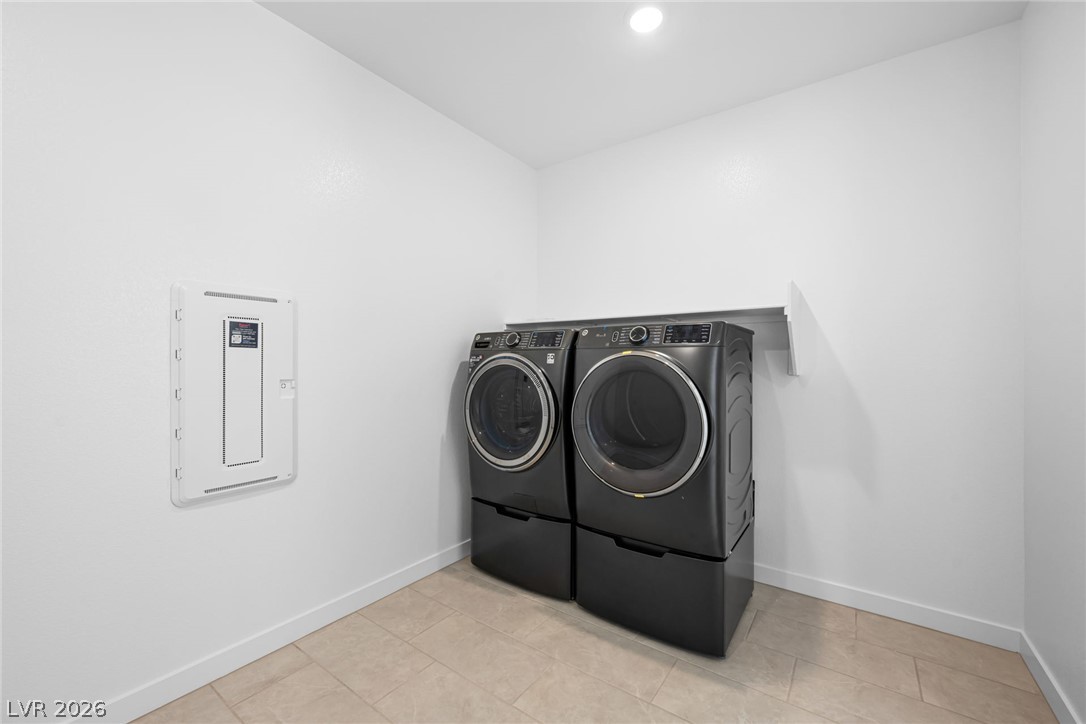 9992 Decano Ridge Street Property Photo 12