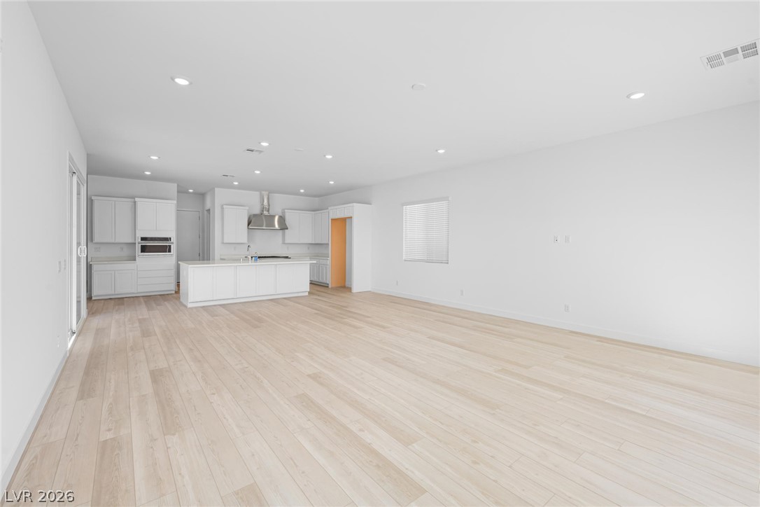 9992 Decano Ridge Street Property Photo 23
