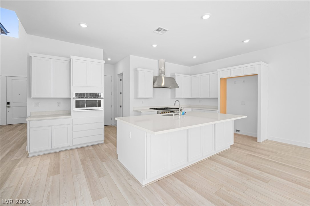 9992 Decano Ridge Street Property Photo 24