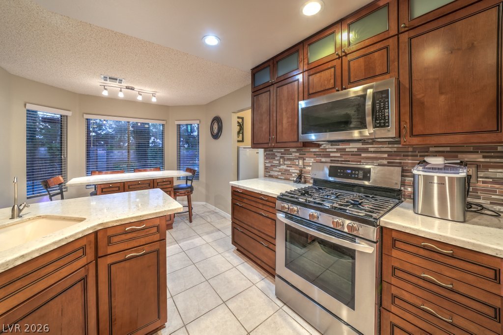 2812 Deep Water Circle Property Photo 10
