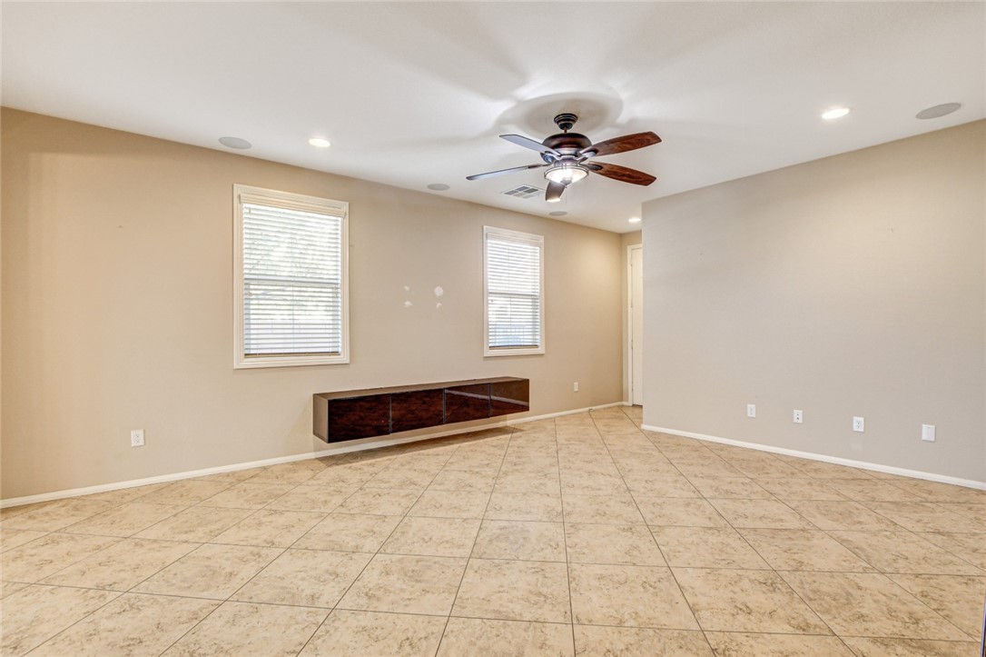 7100 Placid Lake Avenue Property Photo 6