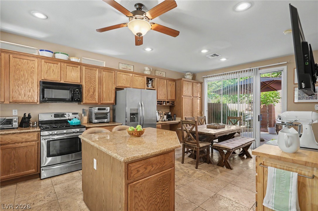 2150 Cast Pebble Drive Property Photo 10