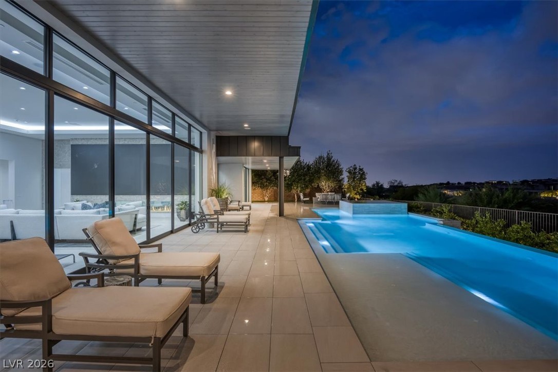 43 Crested Cloud Way Property Photo 13