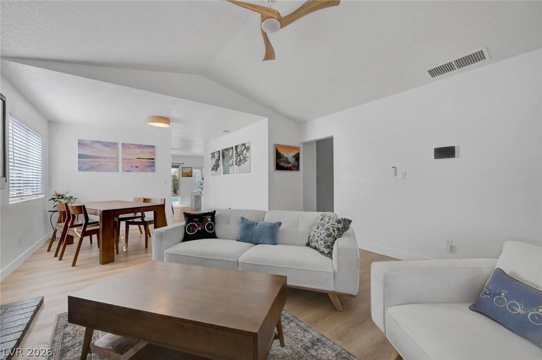 2547 Wolverton Avenue Property Photo 6