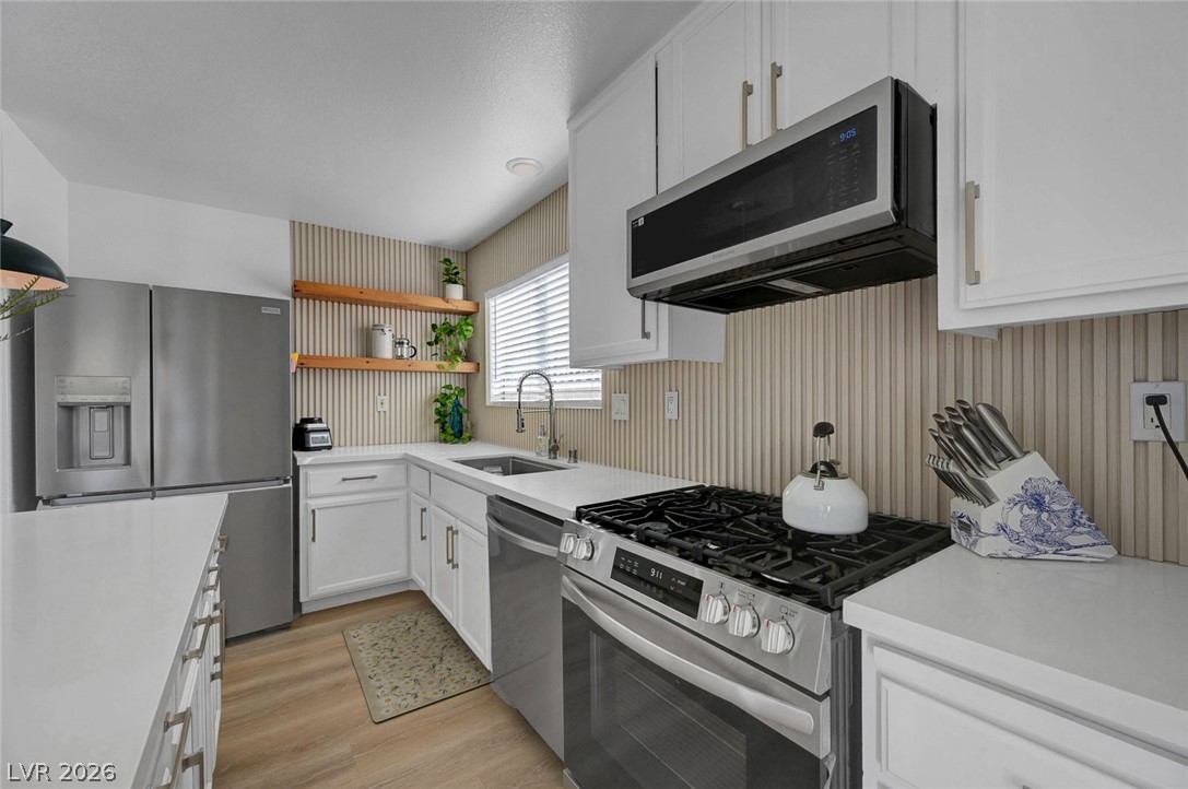 2547 Wolverton Avenue Property Photo 16