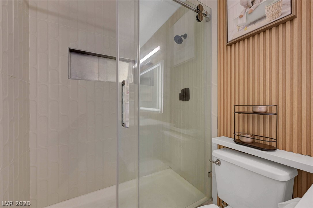 2547 Wolverton Avenue Property Photo 32