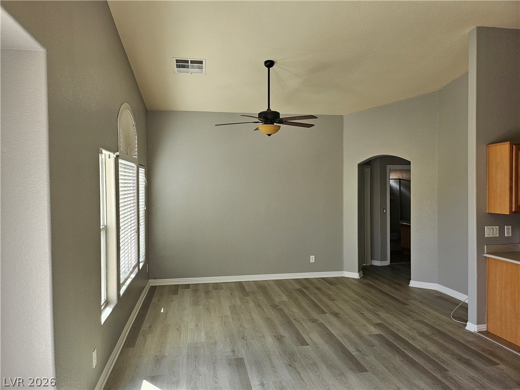 10653 Petricola Street 101 Property Photo 3
