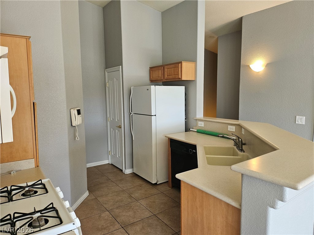 10653 Petricola Street 101 Property Photo 8
