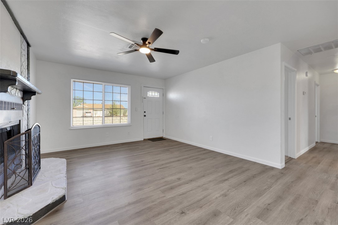 932 North Major Avenue Property Photo 3