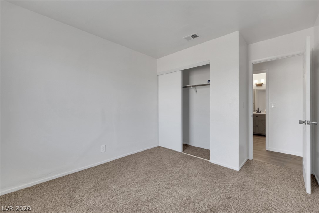 932 North Major Avenue Property Photo 8