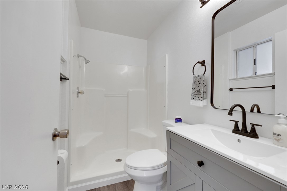 932 North Major Avenue Property Photo 14