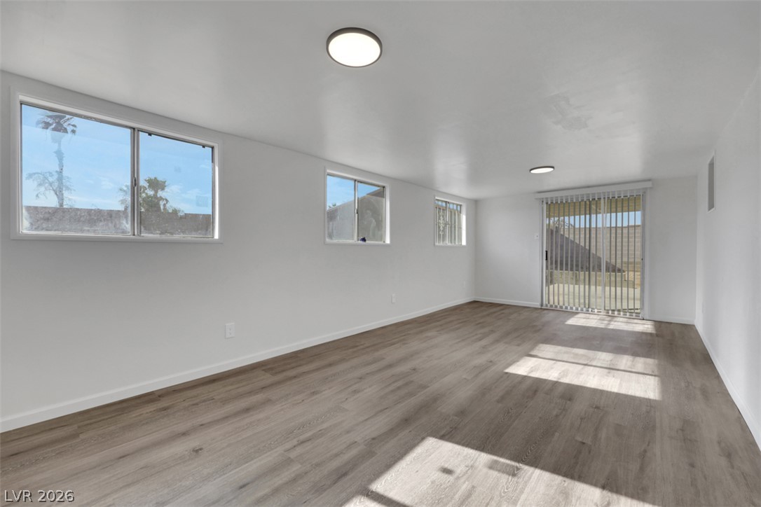 932 North Major Avenue Property Photo 16