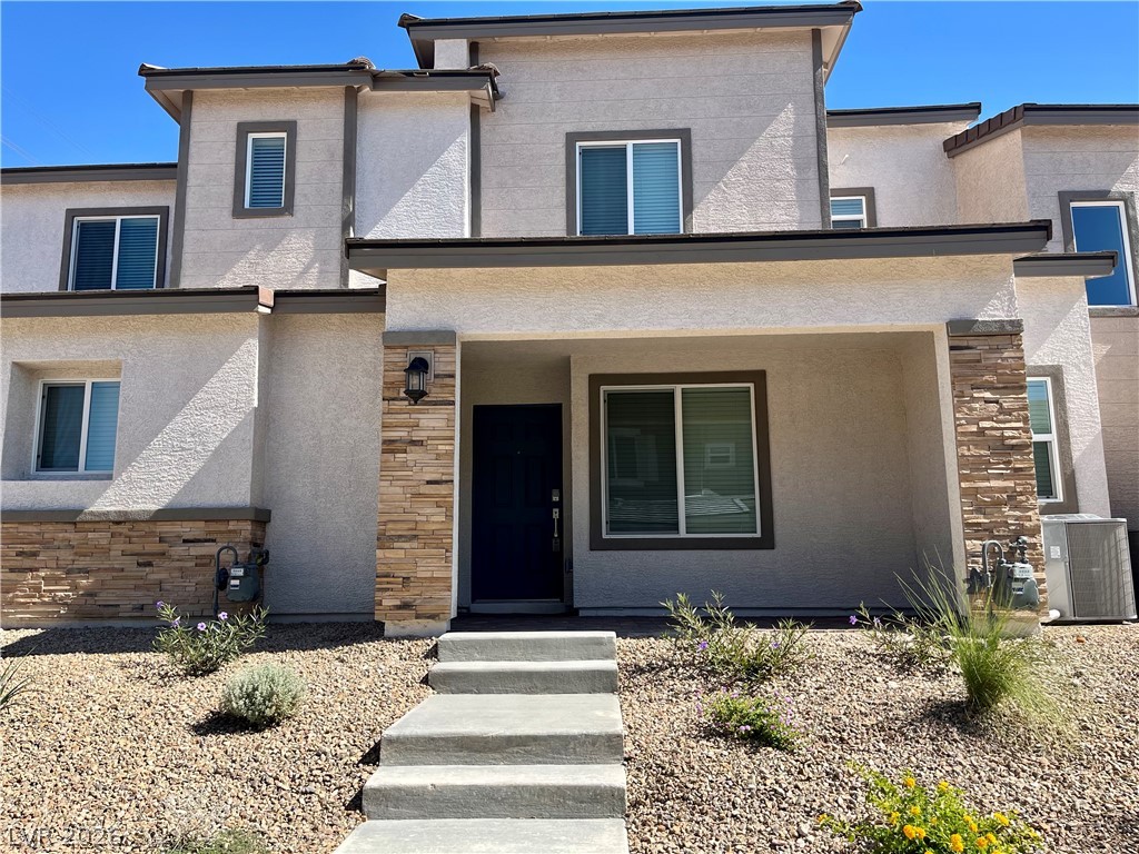 10777 Evelyn Yard Court Property Photo 3
