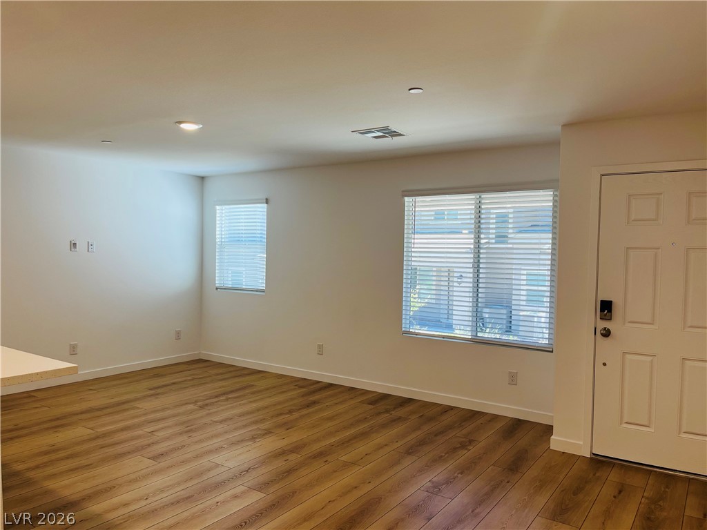 10777 Evelyn Yard Court Property Photo 6