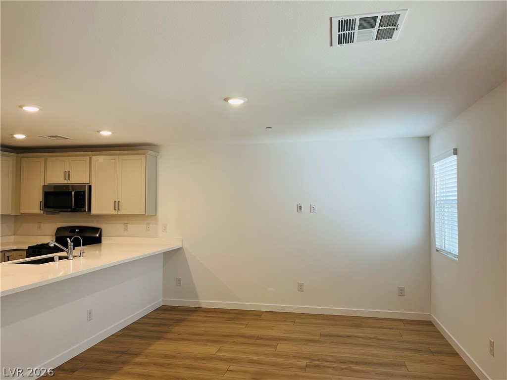 10777 Evelyn Yard Court Property Photo 9