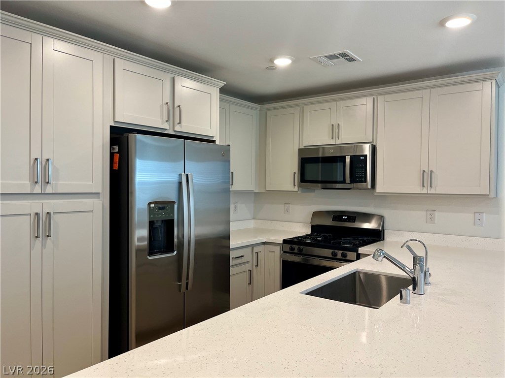 10777 Evelyn Yard Court Property Photo 13