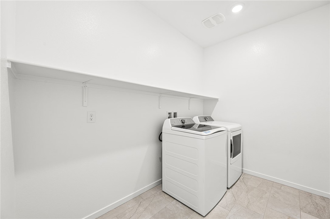 3375 Dancing Waters Street Property Photo 23