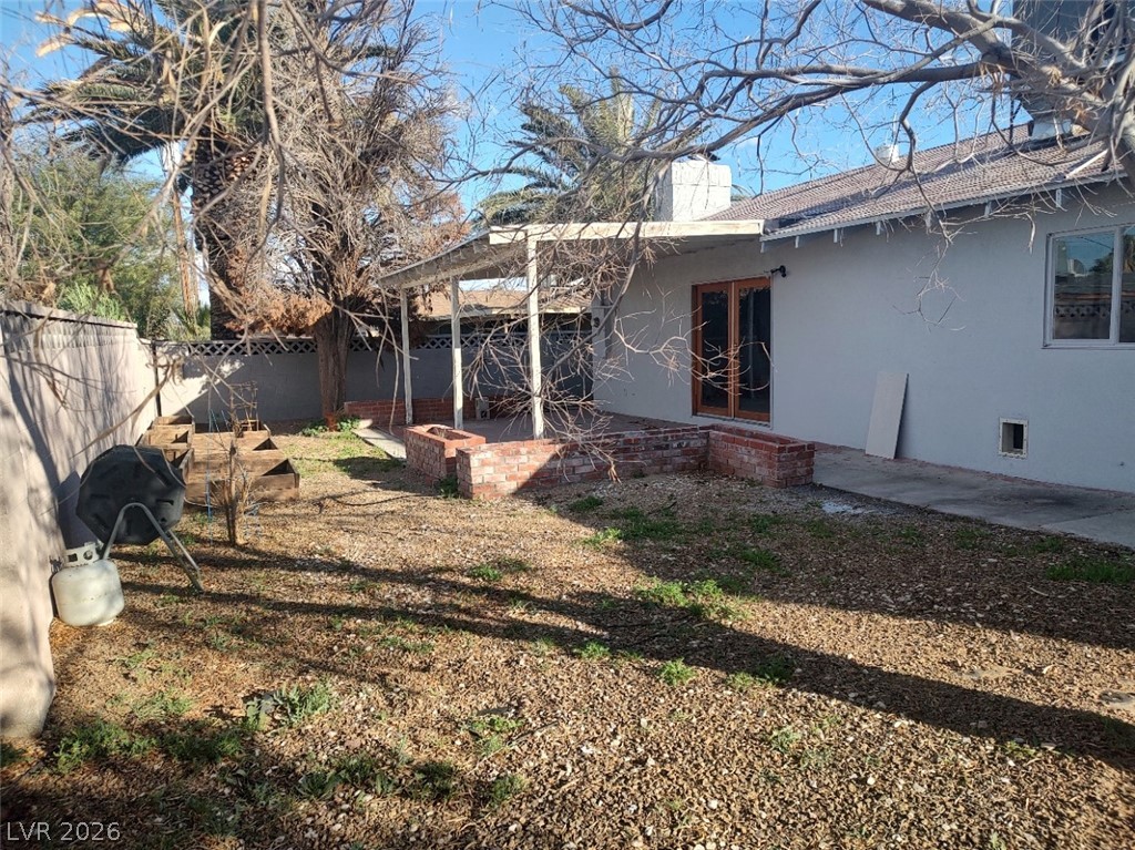 2005 East Oakey Boulevard Property Photo 10
