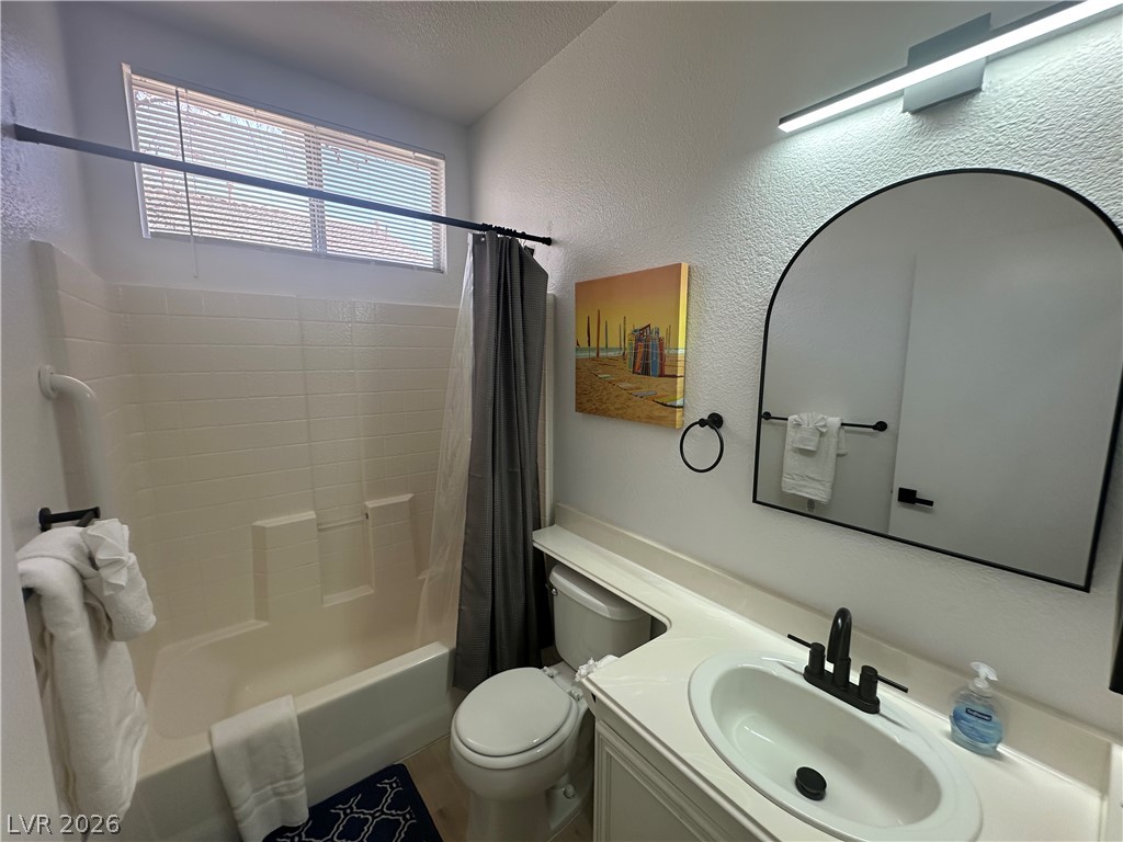 9825 Garamound Avenue Property Photo 17