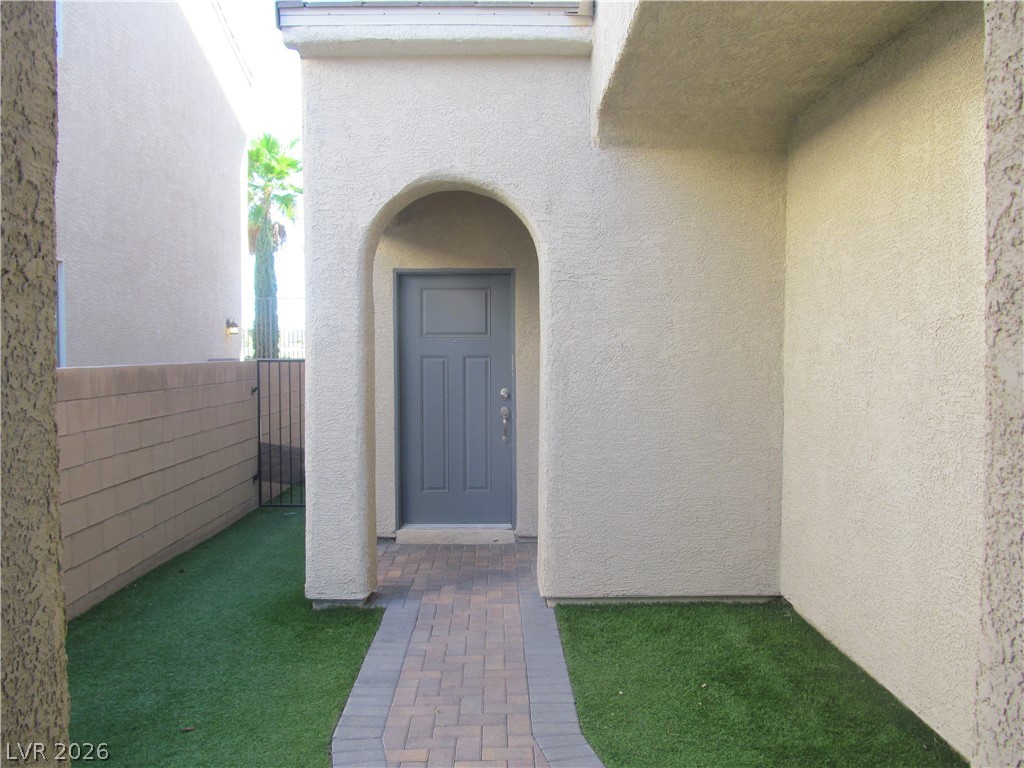 109 Elm Reed Avenue Property Photo 4