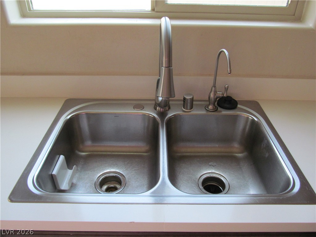 109 Elm Reed Avenue Property Photo 8