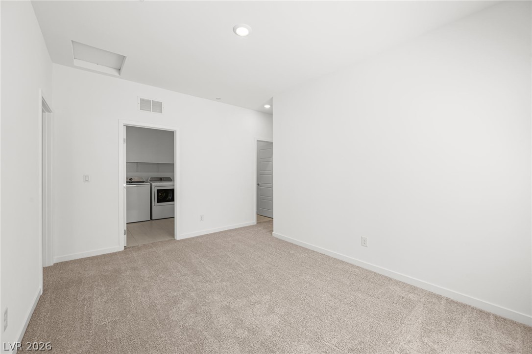 9561 Sagebrush Grove Street Property Photo 12