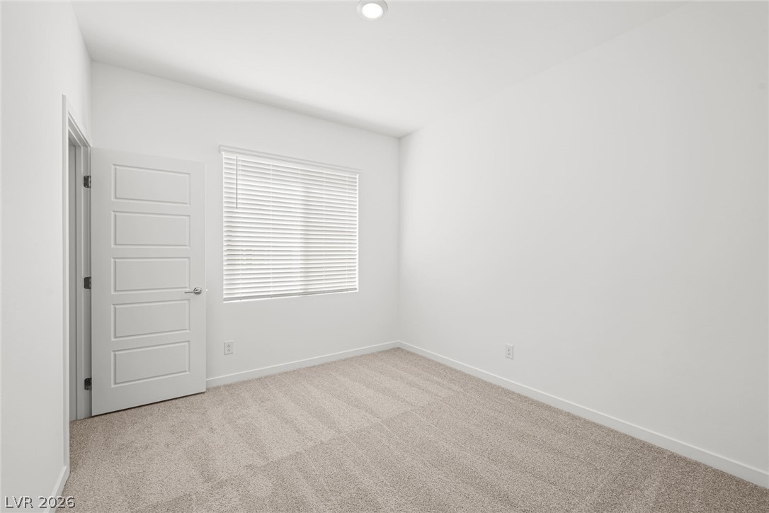 9561 Sagebrush Grove Street Property Photo 21