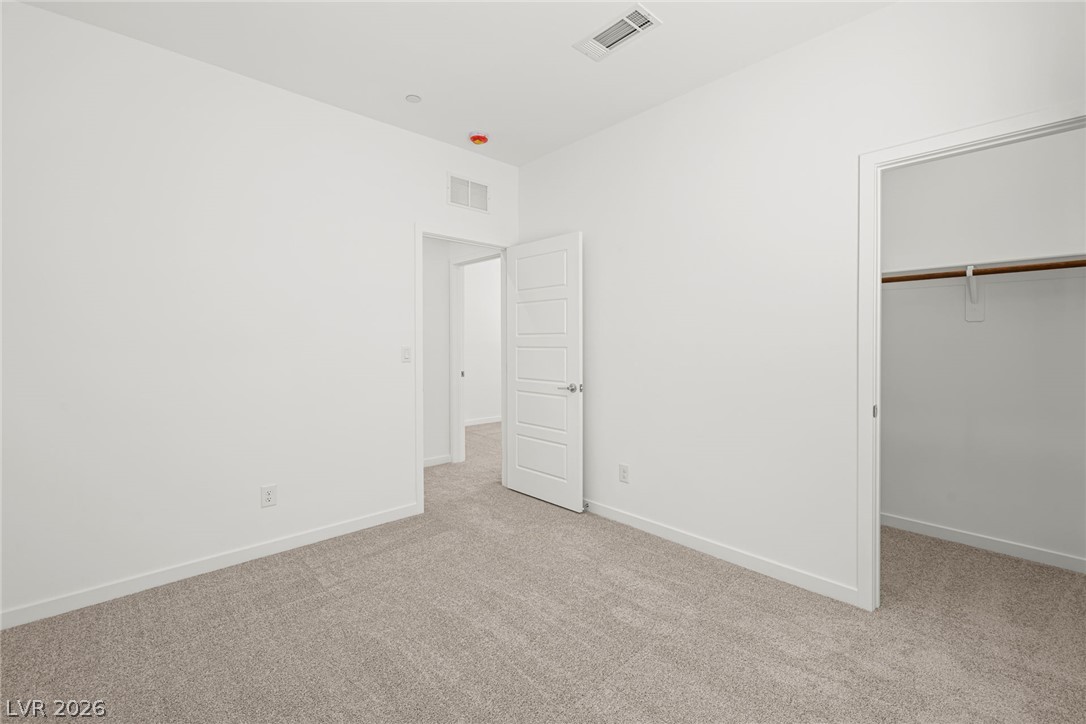 9561 Sagebrush Grove Street Property Photo 22