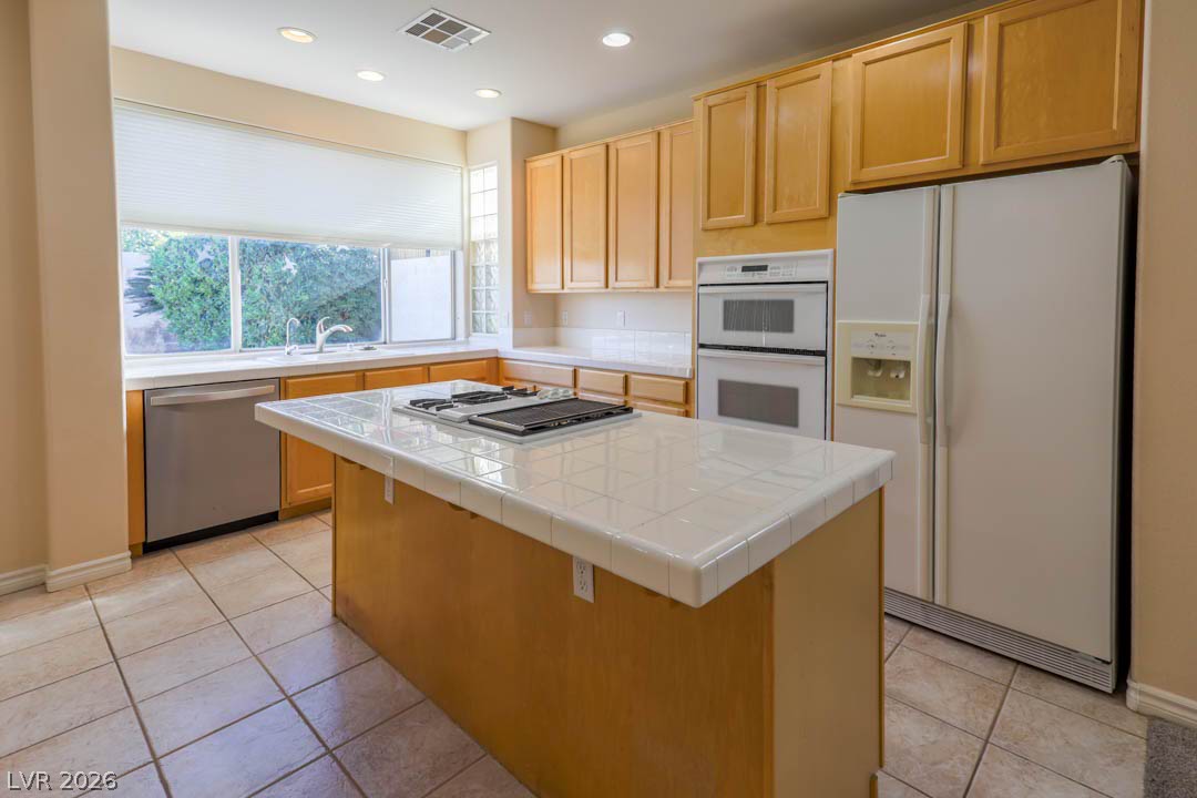 1216 Palmares Court Property Photo 9
