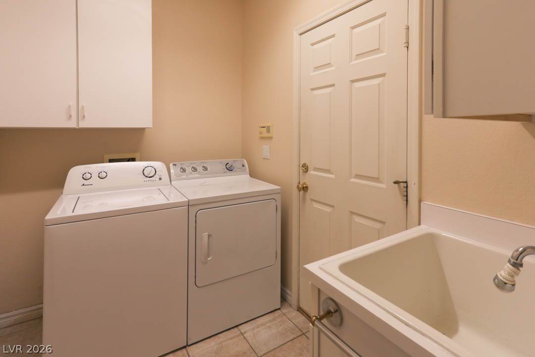 1216 Palmares Court Property Photo 14