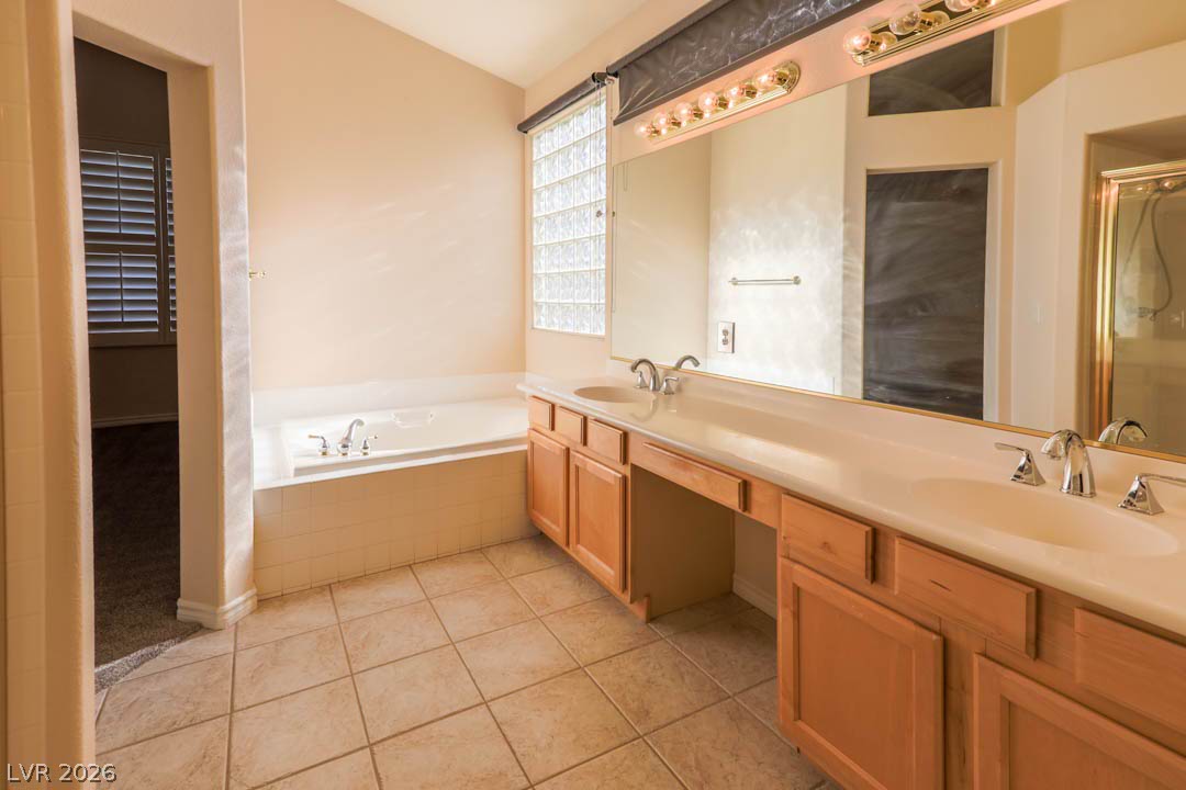 1216 Palmares Court Property Photo 19