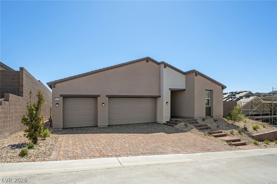 1658 Portofino Falls Place Property Photo 2