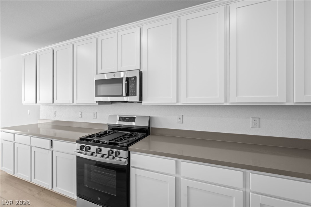 1658 Portofino Falls Place Property Photo 6