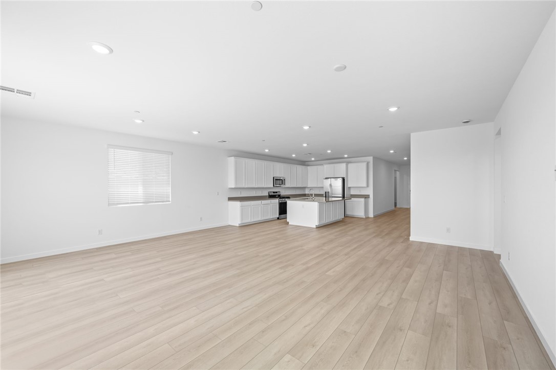 1658 Portofino Falls Place Property Photo 9