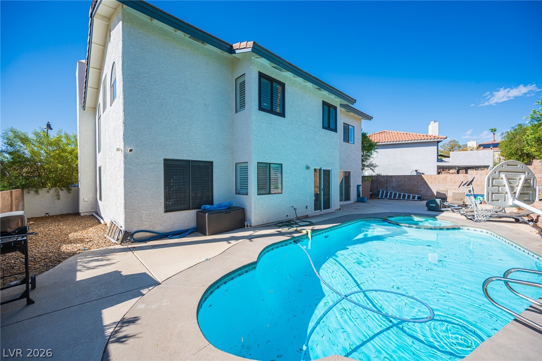 9024 Feather River Court Property Photo 8