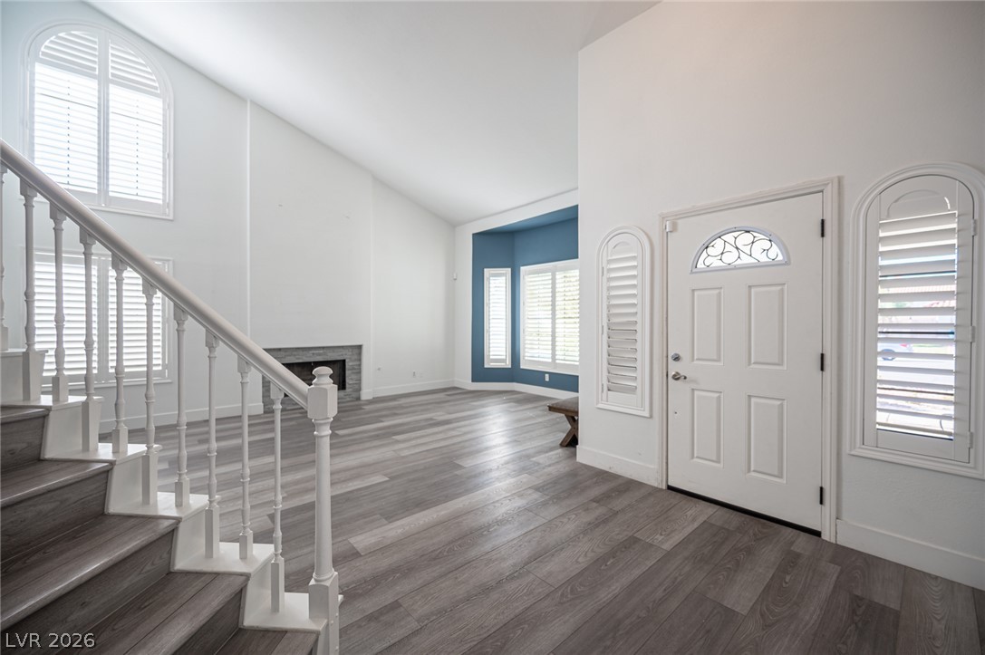 9024 Feather River Court Property Photo 12
