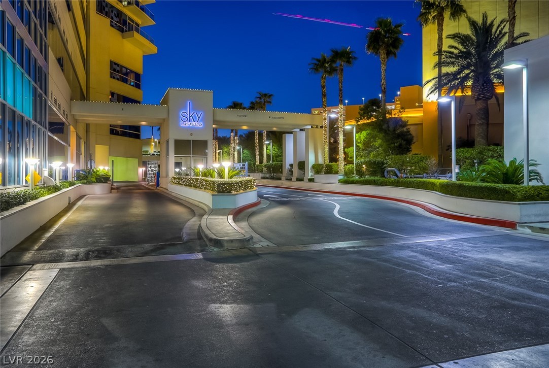 2700 Las Vegas Boulevard 907 Property Photo 27