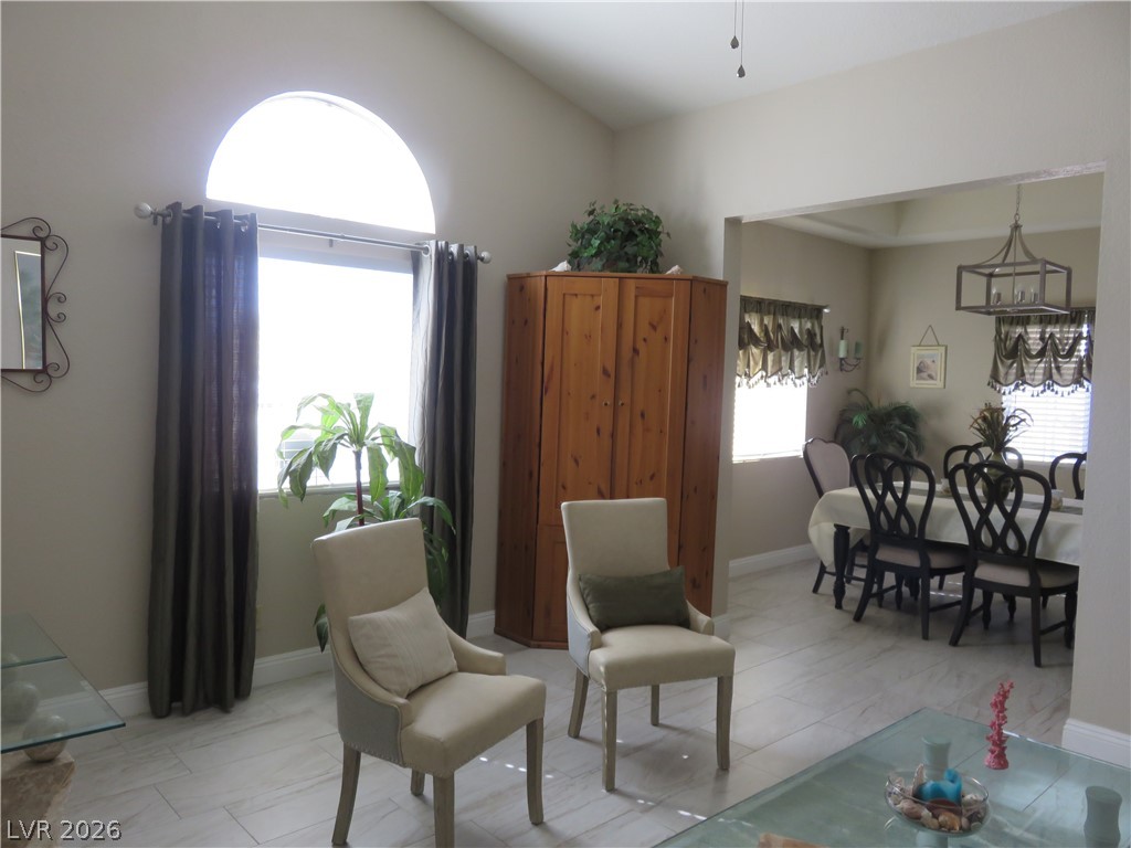 6208 Sierra Pines Court Property Photo 8