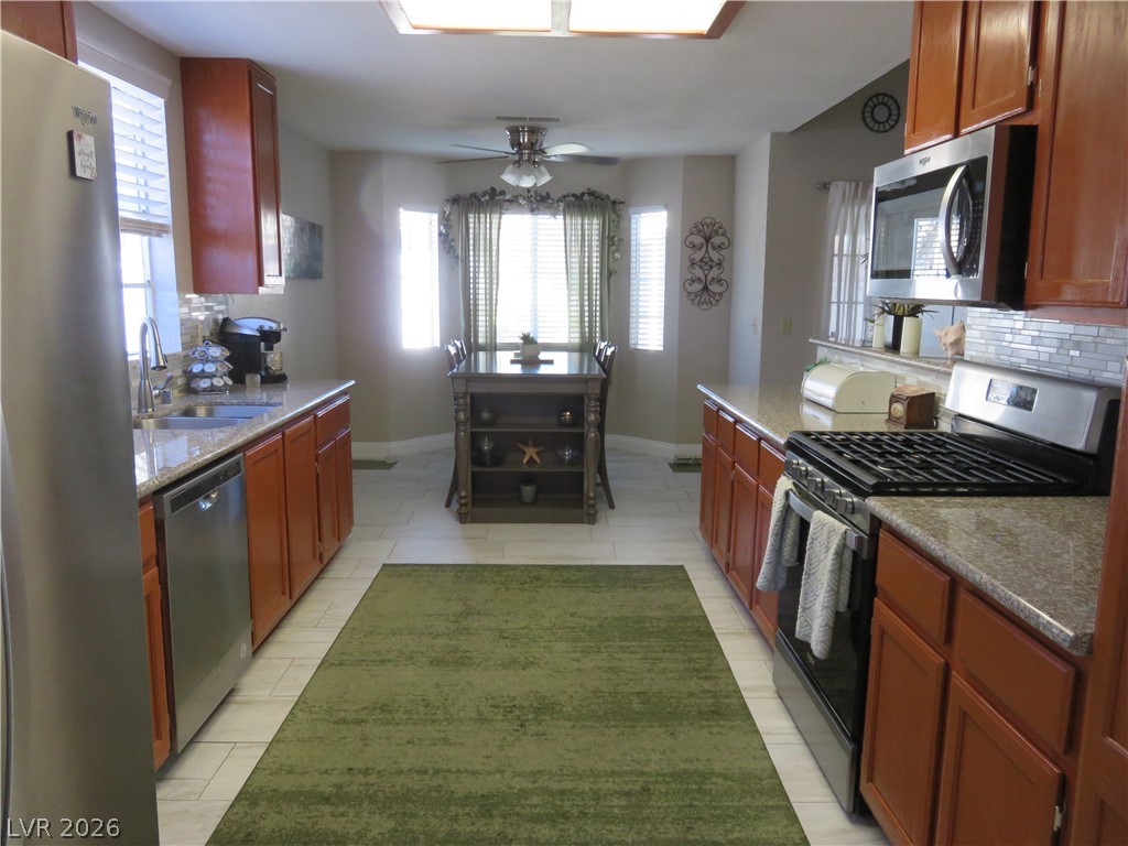 6208 Sierra Pines Court Property Photo 13