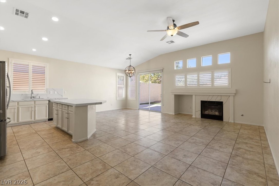 1007 Golden Ridge Court Property Photo 6