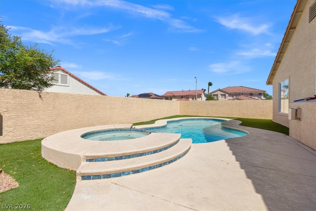 1007 Golden Ridge Court Property Photo 25