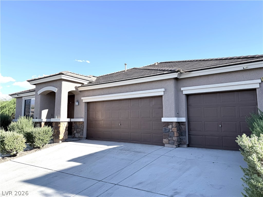 10229 Pine Ridge Peak Avenue Property Photo 2